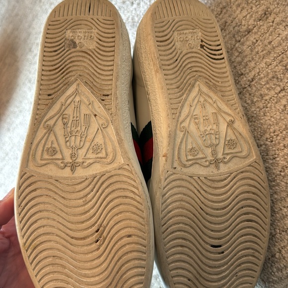 Gucci Ace Sneaker with Bee.  Size 36 - Picture 8 of 9